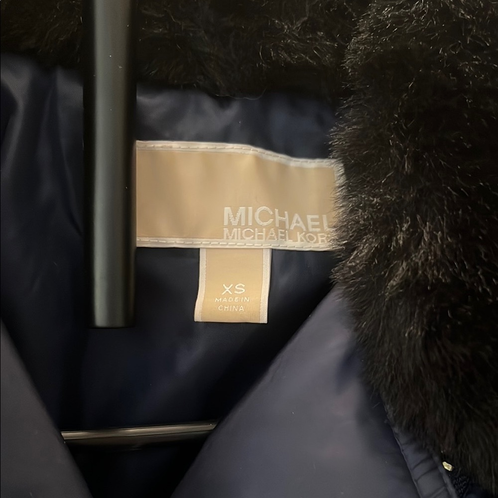 Michael Kors Navy Blue Puffer Jacket with Gold Accents - Picture 5 of 8